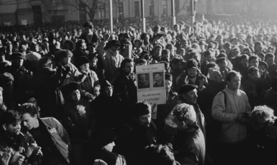 Scéna z filmu Kinožurnál č. 50/1989