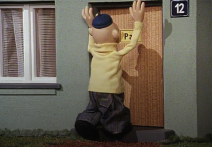 Scéna z filmu Pat a Mat: Dvere