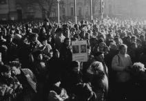 Scéna z filmu Kinožurnál č. 50/1989